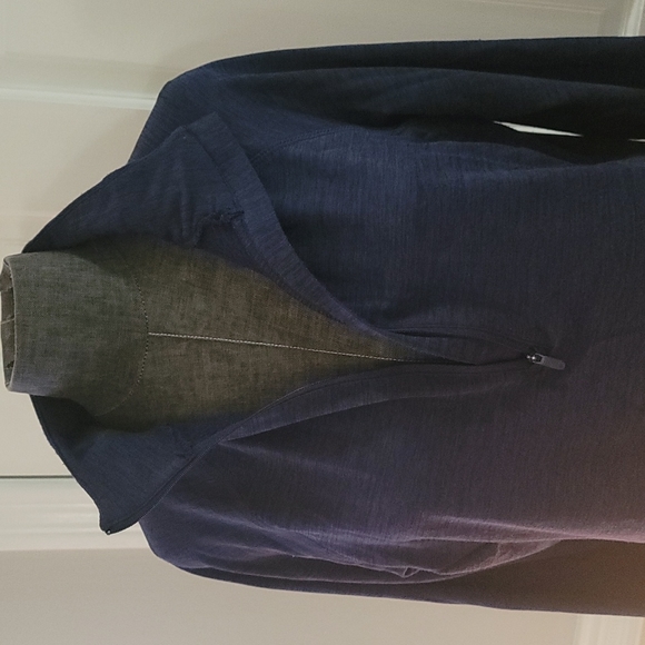 Avia Athletic Sweater. Navy Blue Size L - Picture 4 of 5